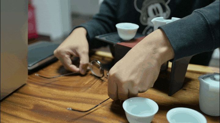 04.gif